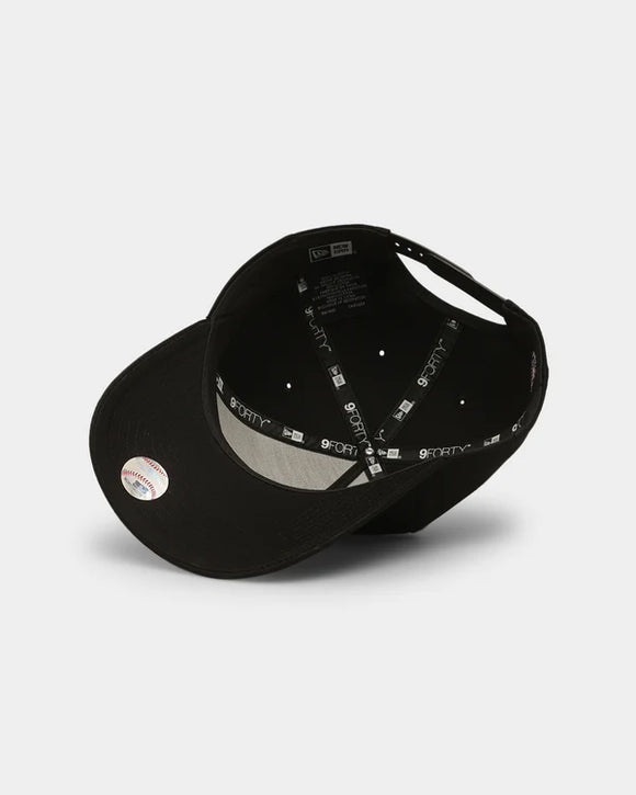 New Era Los Angeles Dodgers Negro Sobre Negro 9Fifty Marco A Snapback
