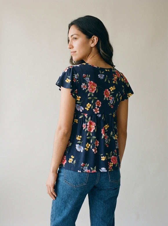 BLUSA AMBIANCE ESTAMPADO FLORAL | AZUL MARINO Y AMARILLO