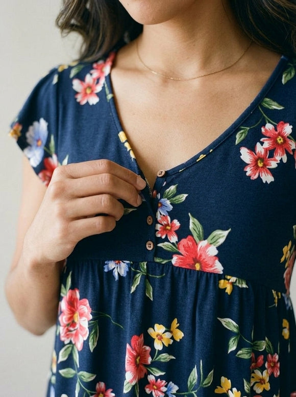 BLUSA AMBIANCE ESTAMPADO FLORAL | AZUL MARINO Y AMARILLO