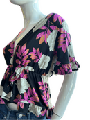 BLUSA HEART & HIPS ESTAMPADO FLOREADO. | CI: HHDBL088-2