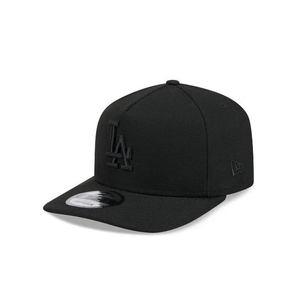 New Era Los Angeles Dodgers Negro Sobre Negro 9Fifty Marco A Snapback